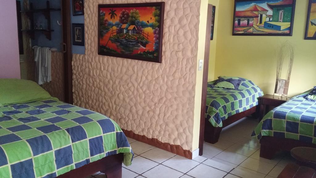 Hotel Vagabondo La Fortuna Phòng bức ảnh
