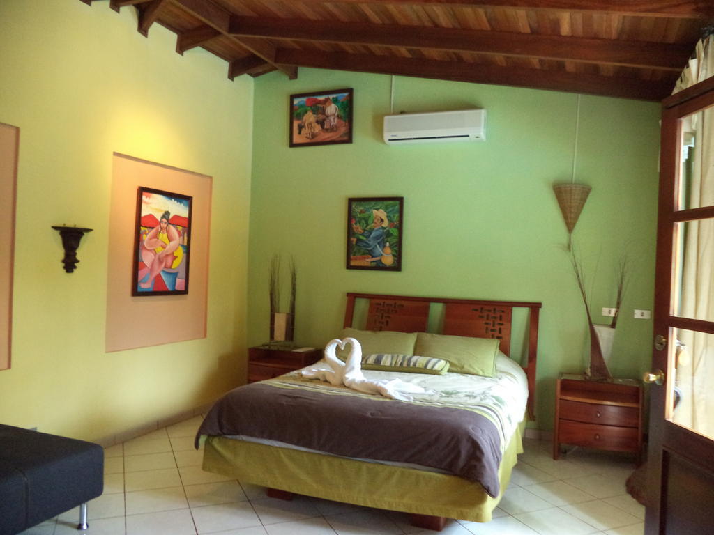 Hotel Vagabondo La Fortuna Phòng bức ảnh