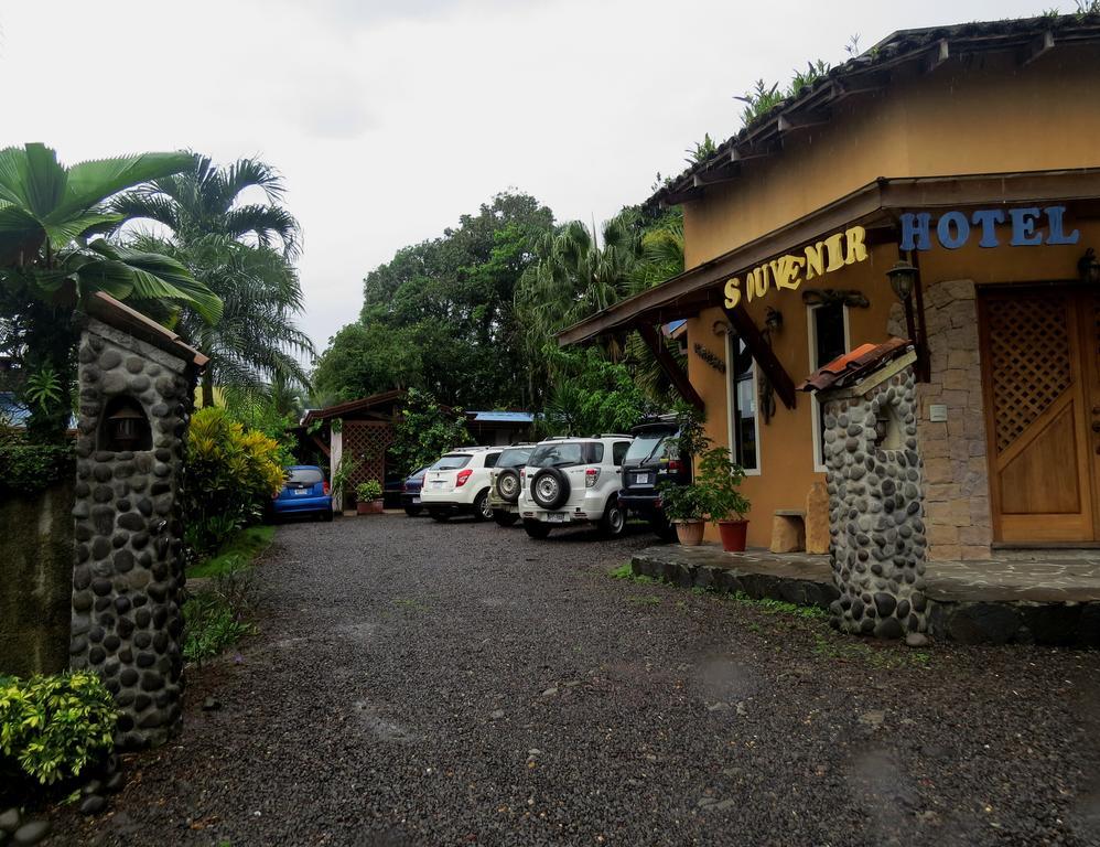 Hotel Vagabondo La Fortuna Ngoại thất bức ảnh