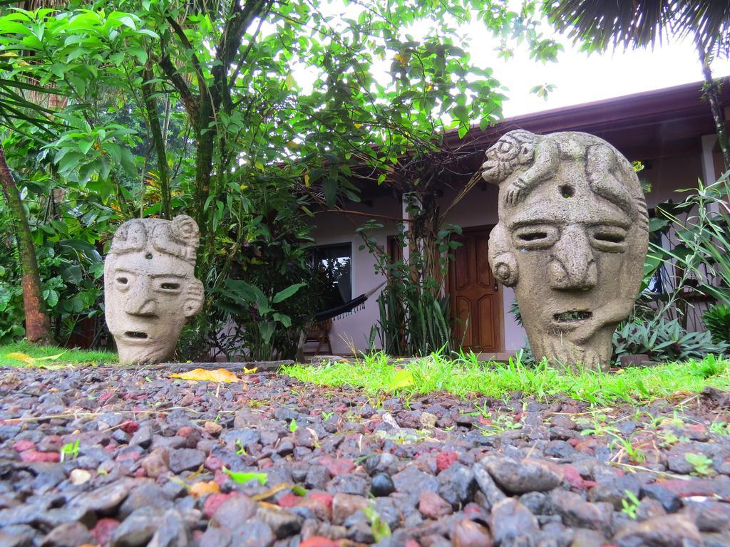 Hotel Vagabondo La Fortuna Ngoại thất bức ảnh