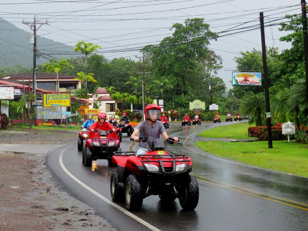 Hotel Vagabondo La Fortuna Ngoại thất bức ảnh
