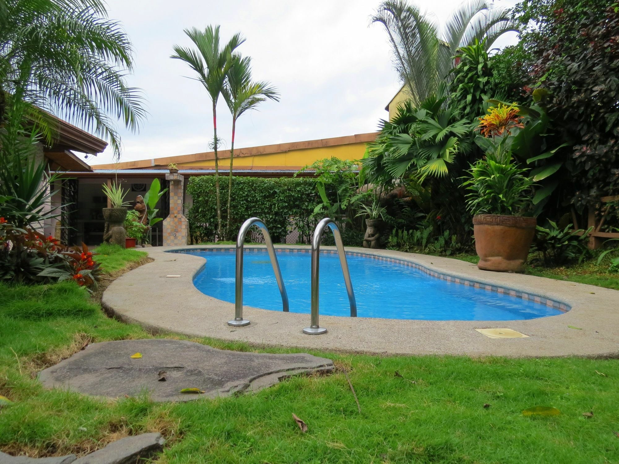 Hotel Vagabondo La Fortuna Ngoại thất bức ảnh